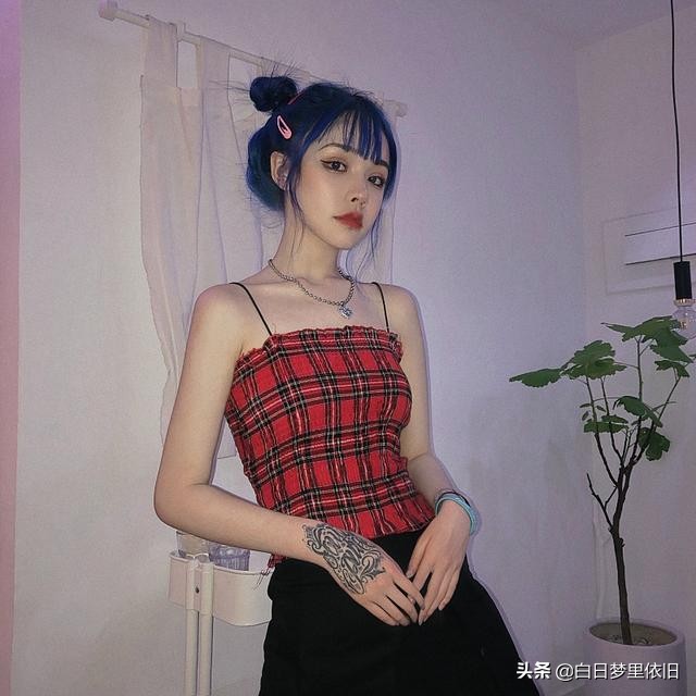 个子矮的女生如何穿着打扮搭出显瘦显高的时尚潮流气场