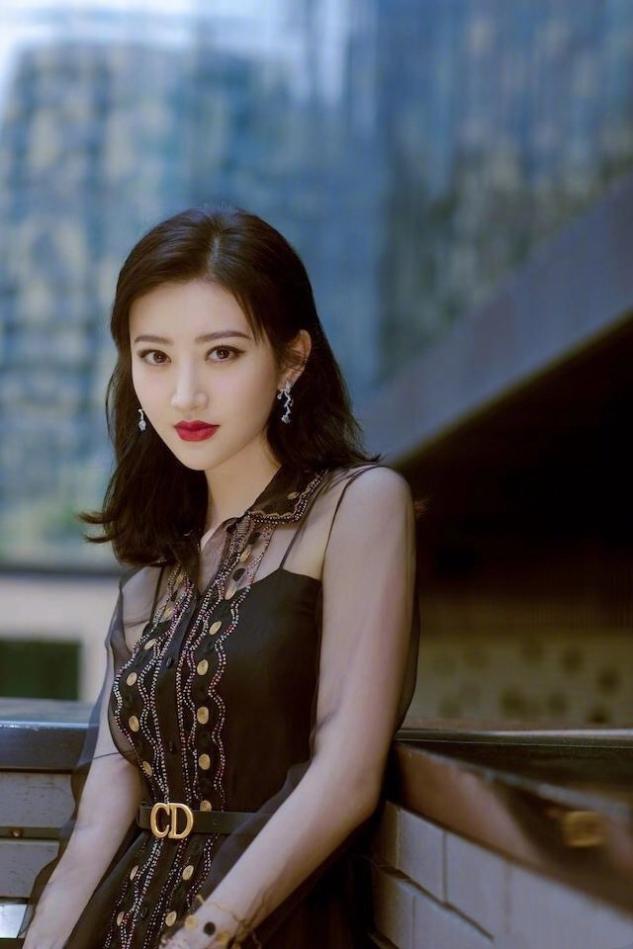 丸子头的发型适合哪些脸型,丸子头流行发型