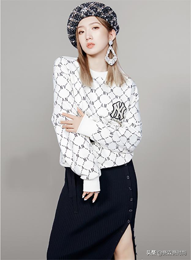 孟美岐美貌正用到了实处,穿搭“普通格子服”360度的美恰到好处