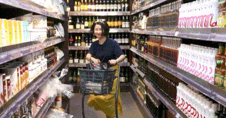 来大姨妈就想吃甜的咋回事,来大姨妈了就想着吃东西