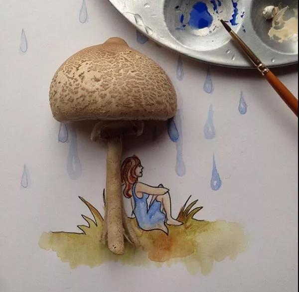 你可以擦掉那滴水，或者顺势用它画点不一样的美丽