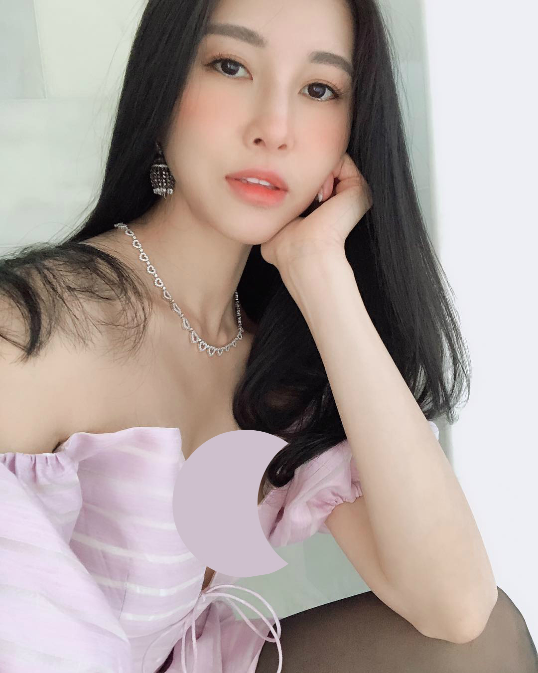 台湾第一名媛42岁穿衣,43岁台湾名媛二婚嫁身家百亿鲜肉