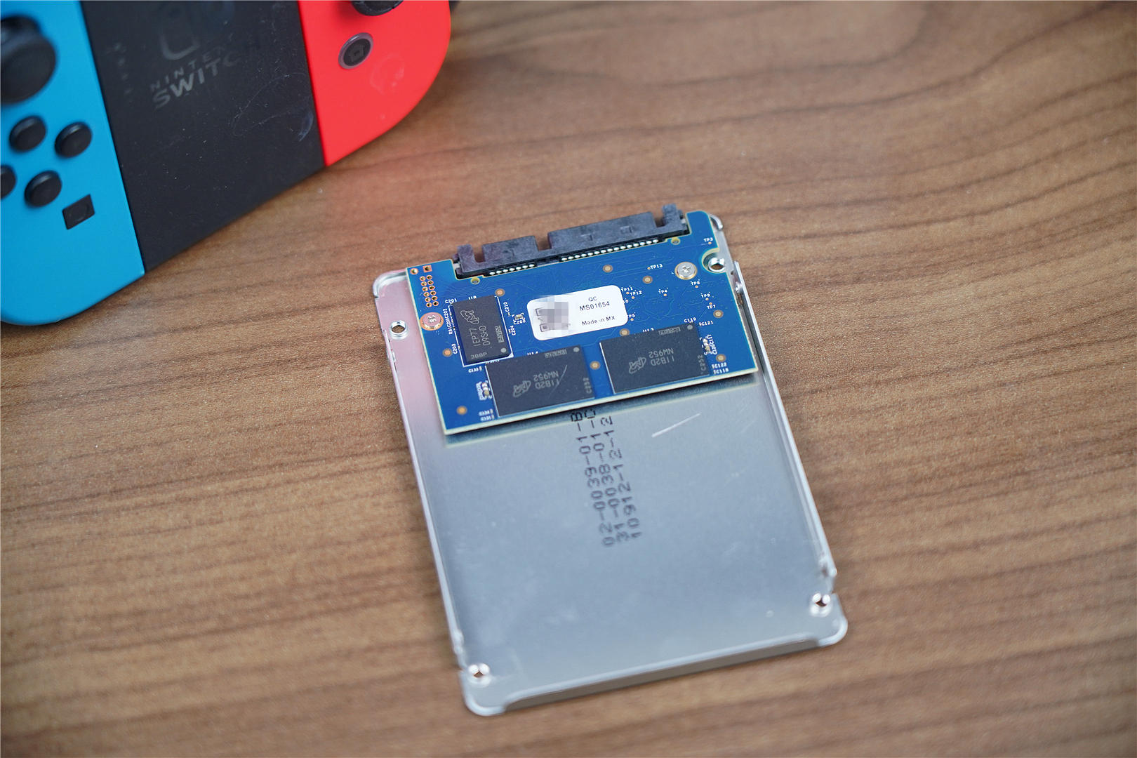 英睿达mx500sata1tb固态硬盘,笔记本英睿达mx500固态硬盘评测