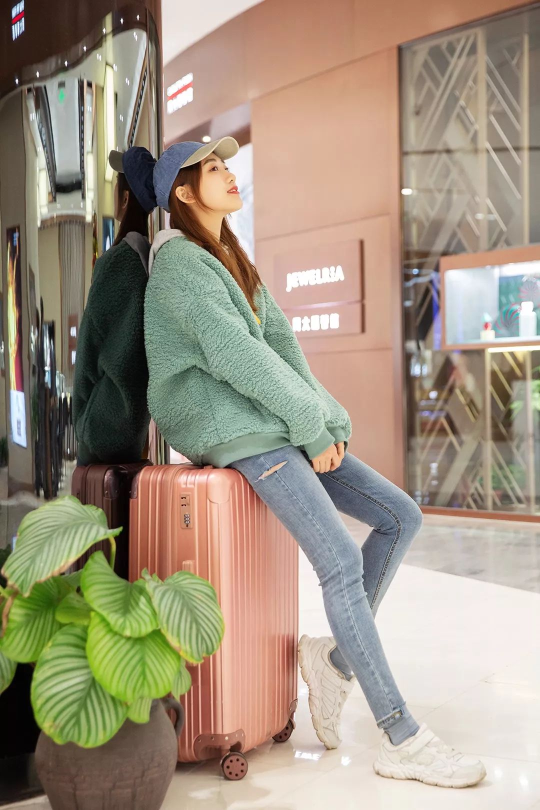 刚买的加绒卫衣,已购买过的加绒卫衣