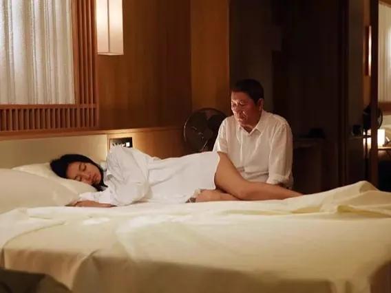 雌雄同体,雌雄异体只能繁殖不能自交