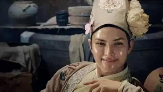 做一次等于敷10次面膜,做一次补水胜过贴一个月面膜