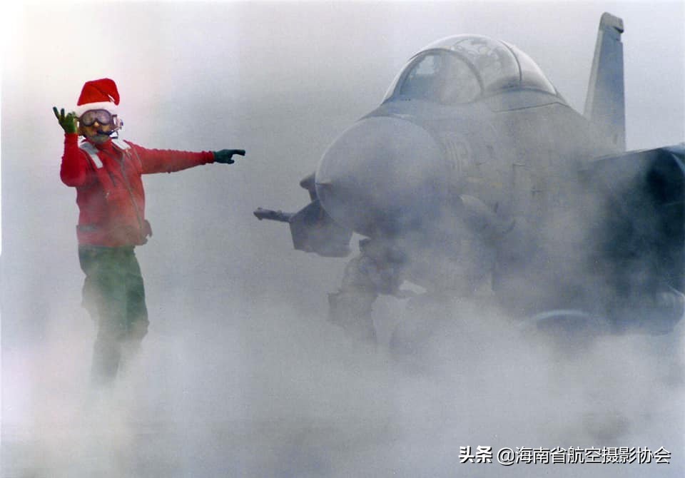 圣诞老人已出发，我们来数一数航空与圣诞文化碰撞出火花的二三事