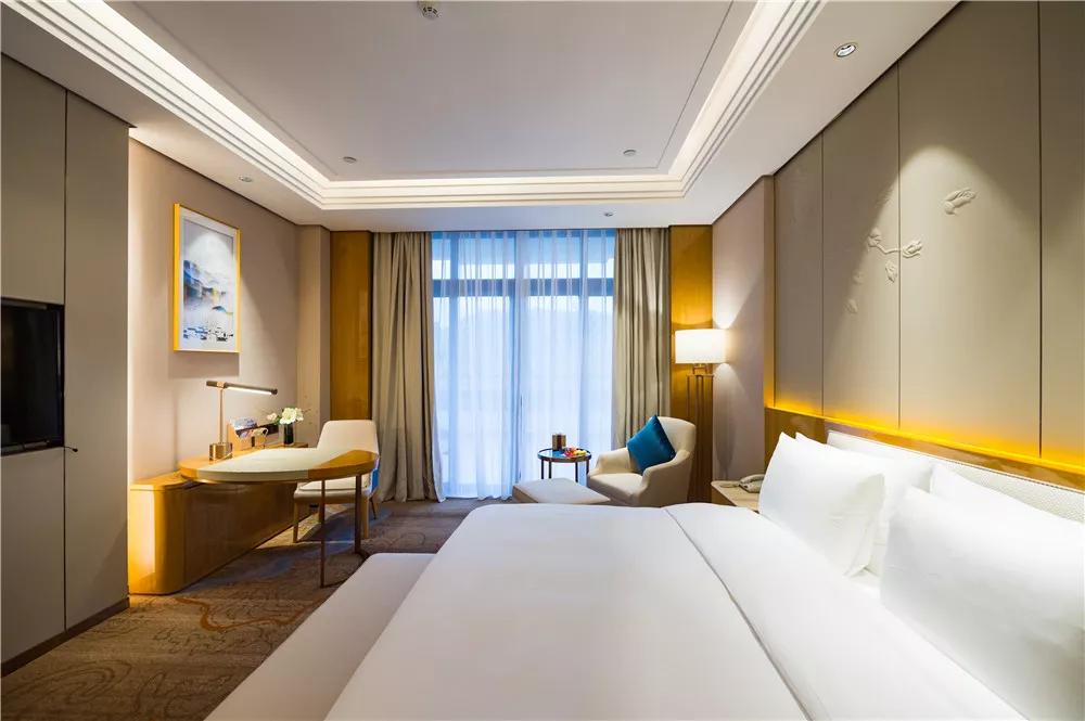 疫情防控取得阶段性胜利有序恢复,疫情胜利在望