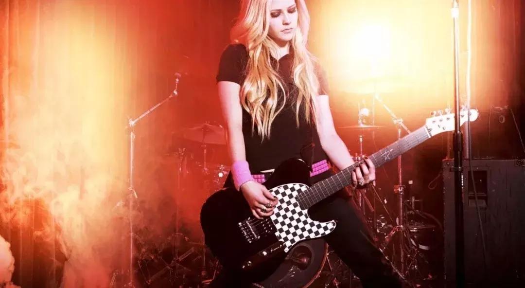 艾薇儿dj打碟,艾薇儿麻辣鸡