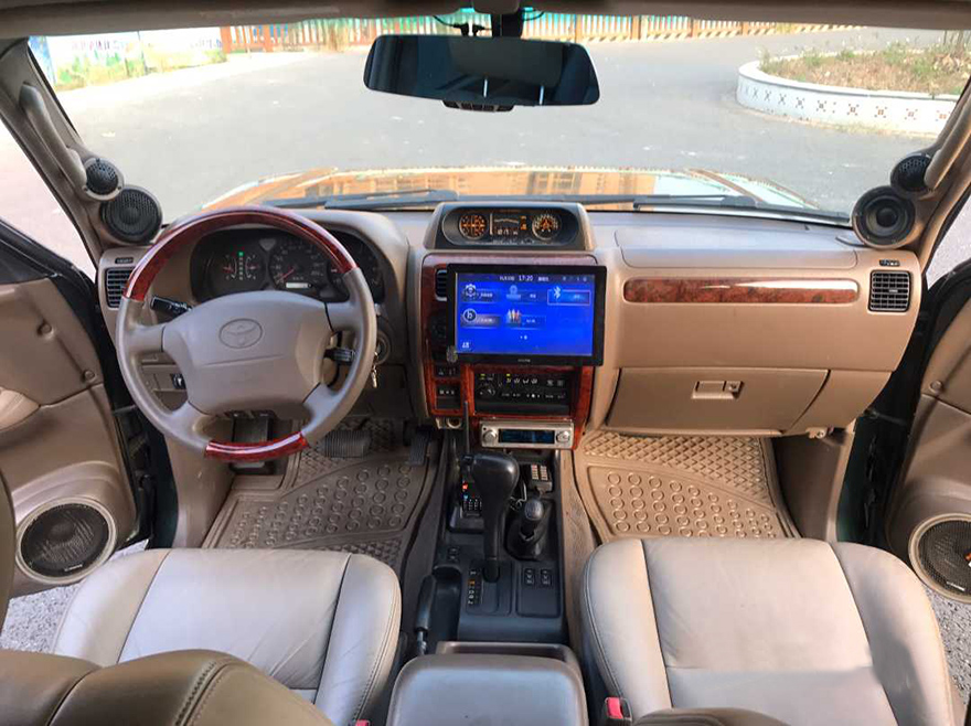 经典情怀老车丰田霸道lc95,丰田霸道3400lc95配件