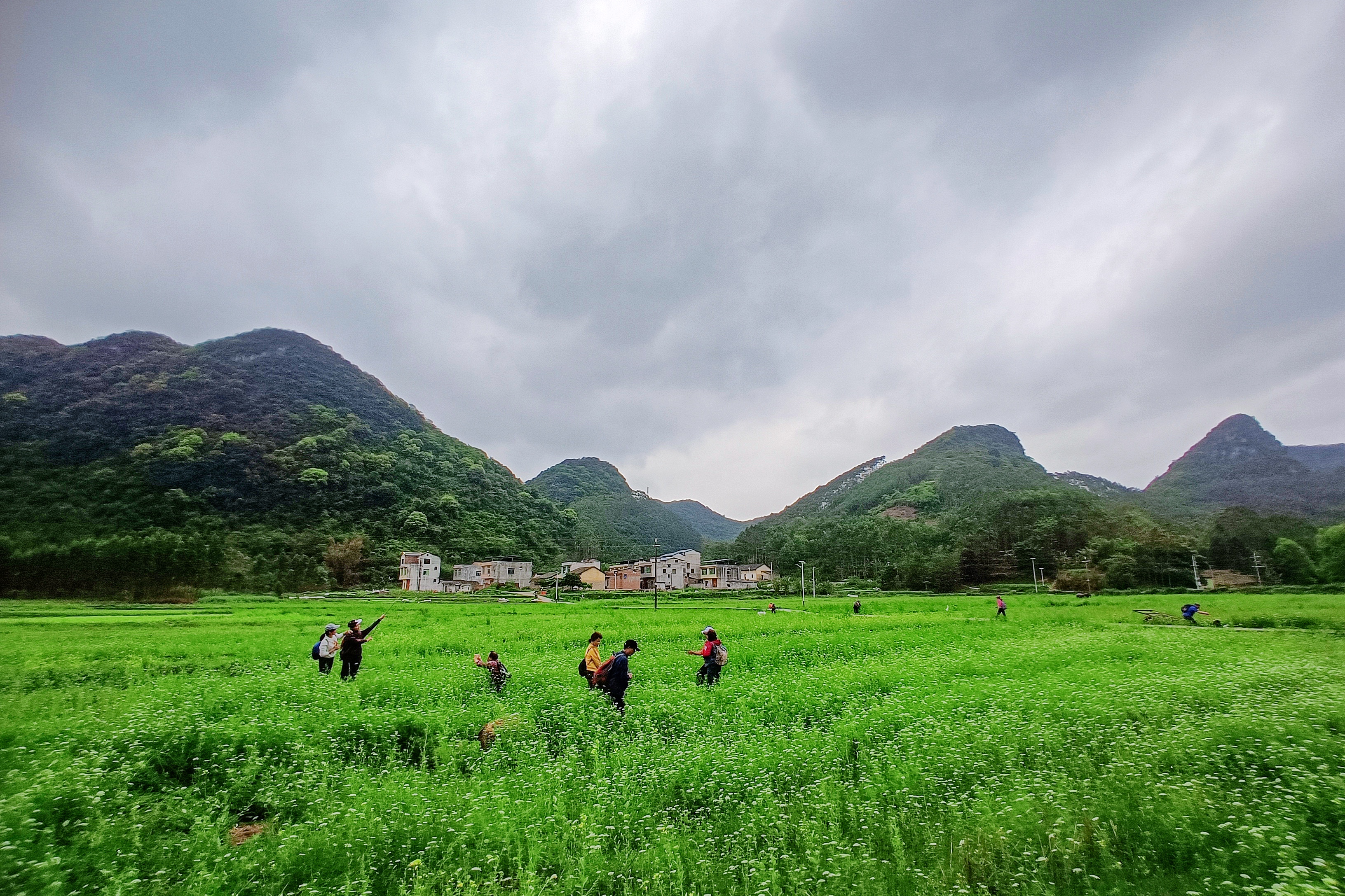 柳州郊外游玩水库,柳州里团水库徒步攻略