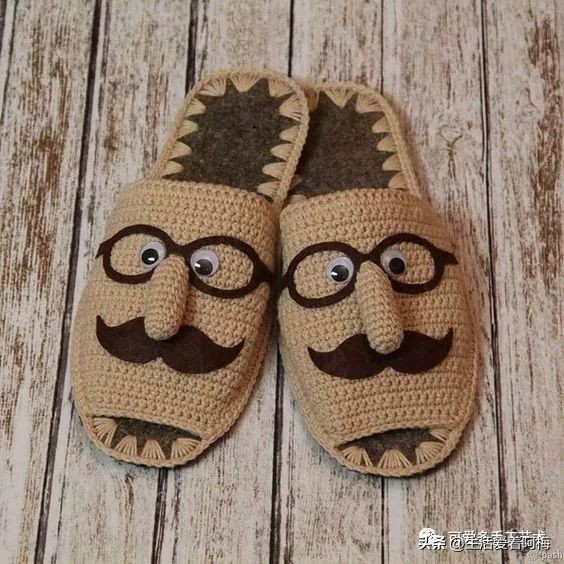 自己用毛线做布拖鞋,用布条线编拖鞋