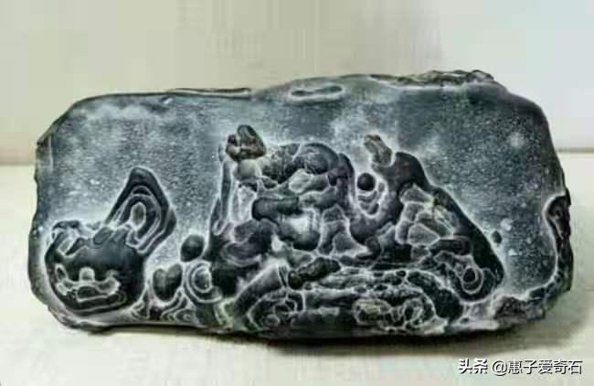 陕西渭河最好奇石图片大全,最贵的金丝玉奇石