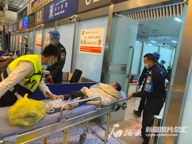 1400公里7小时救助断臂男孩,1400公里陆空接力和田断臂男孩