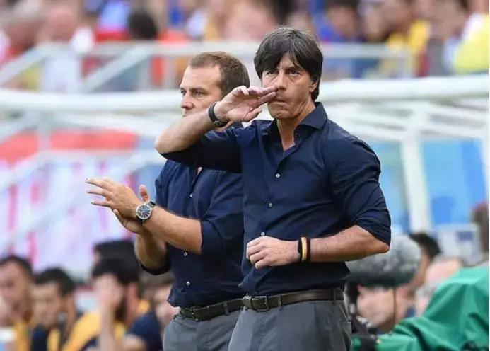 宝宝总是抠鼻子怎么办,宝宝总是抠鼻子用啥药