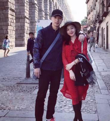 乒坛冠军马龙娶大学校花?马龙台前幕后故事?马龙夏露生活细节?