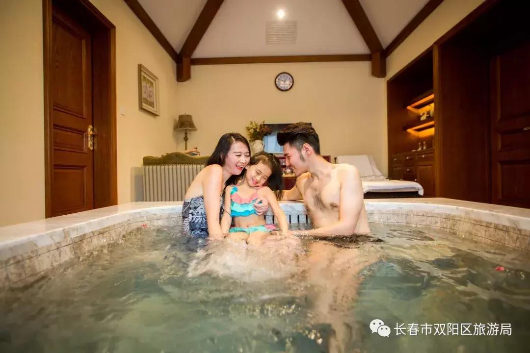 国信南山温泉小木屋别墅,国信南山小木屋视频