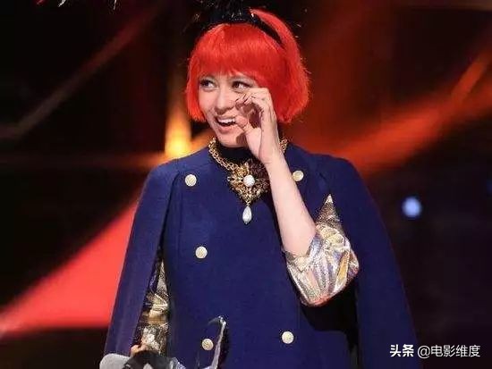 44岁梁咏琪晒和女儿照片 (梁咏琪怎样认识西班牙老公)