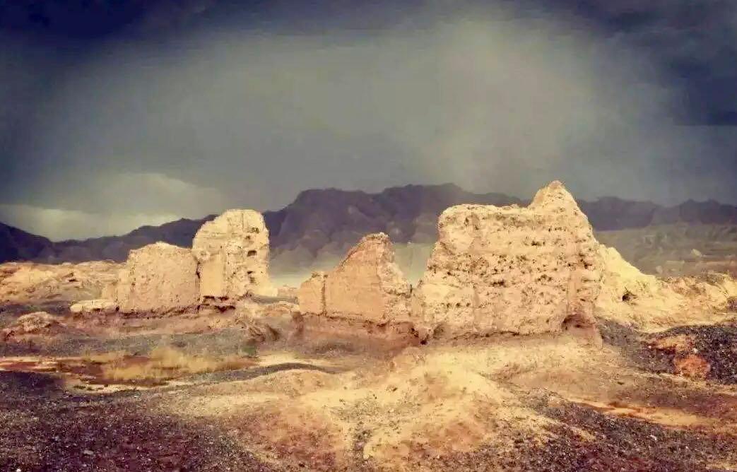 精绝国怎么消失了,雮尘珠在精绝古国过吗