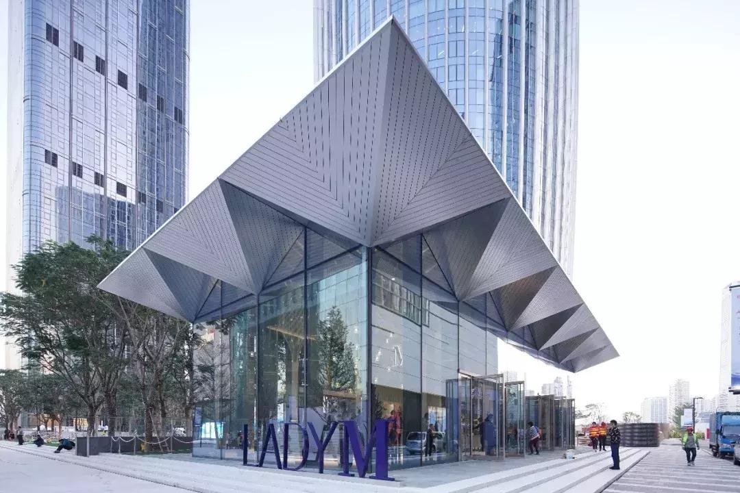 「首发」深圳湾第一高楼!400米“春笋”曝光,这办公室颜值……