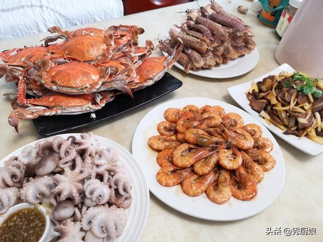 吃虾的时候虾线需要挑出吗,老渔民吃虾挑虾线吗