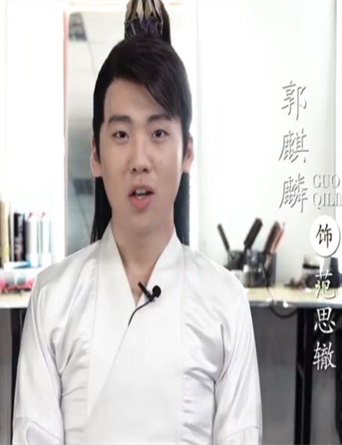 当明星能挣钱吗,当明星也能上大学