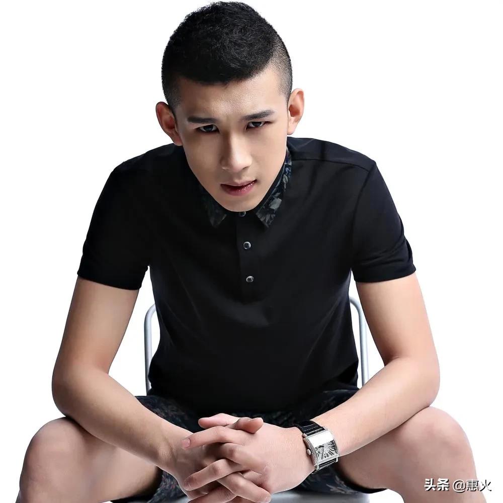 互联网上最会“洗”的四大网红其中三个已经凉凉如今只剩一名王者