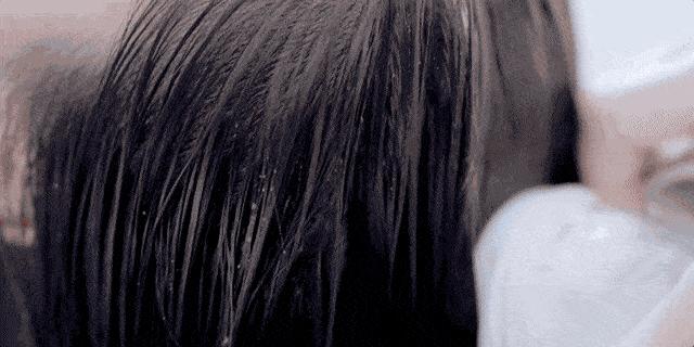 教你正确洗头护发,洗头的正确方式让头发变得更柔顺