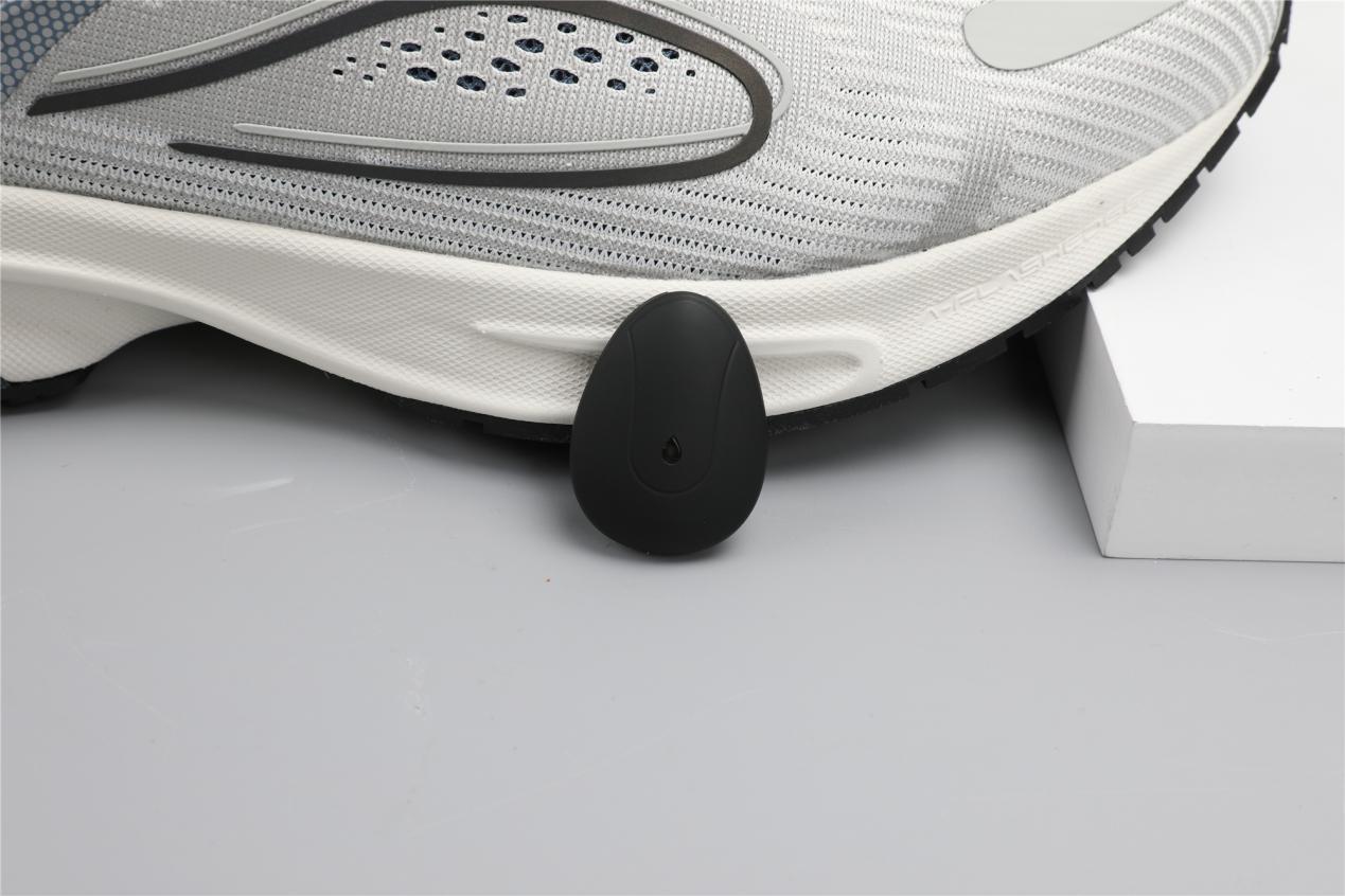 安踏咕咚联名跑鞋,咕咚安踏联名跑鞋评测