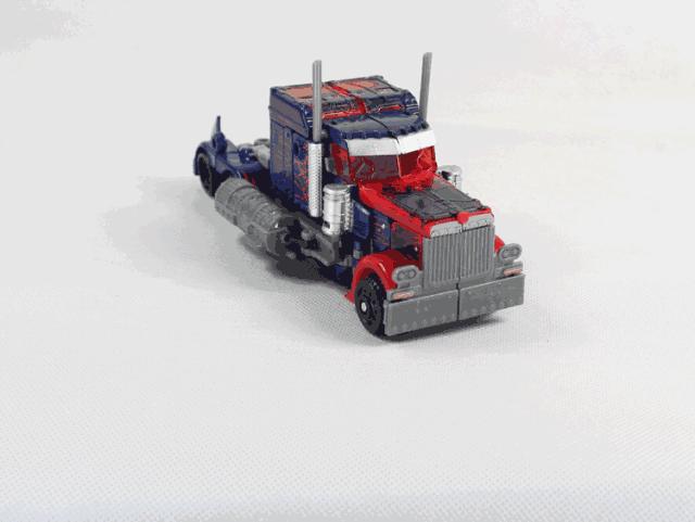 optimusmaximus变形金刚,optimus变形金刚