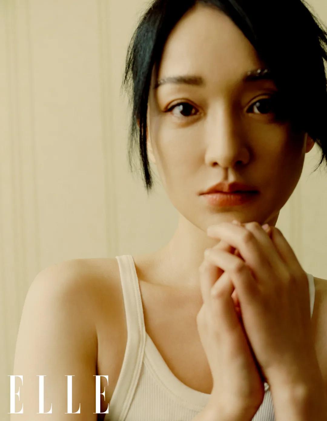 一交流就把自己交出去了,这很周迅