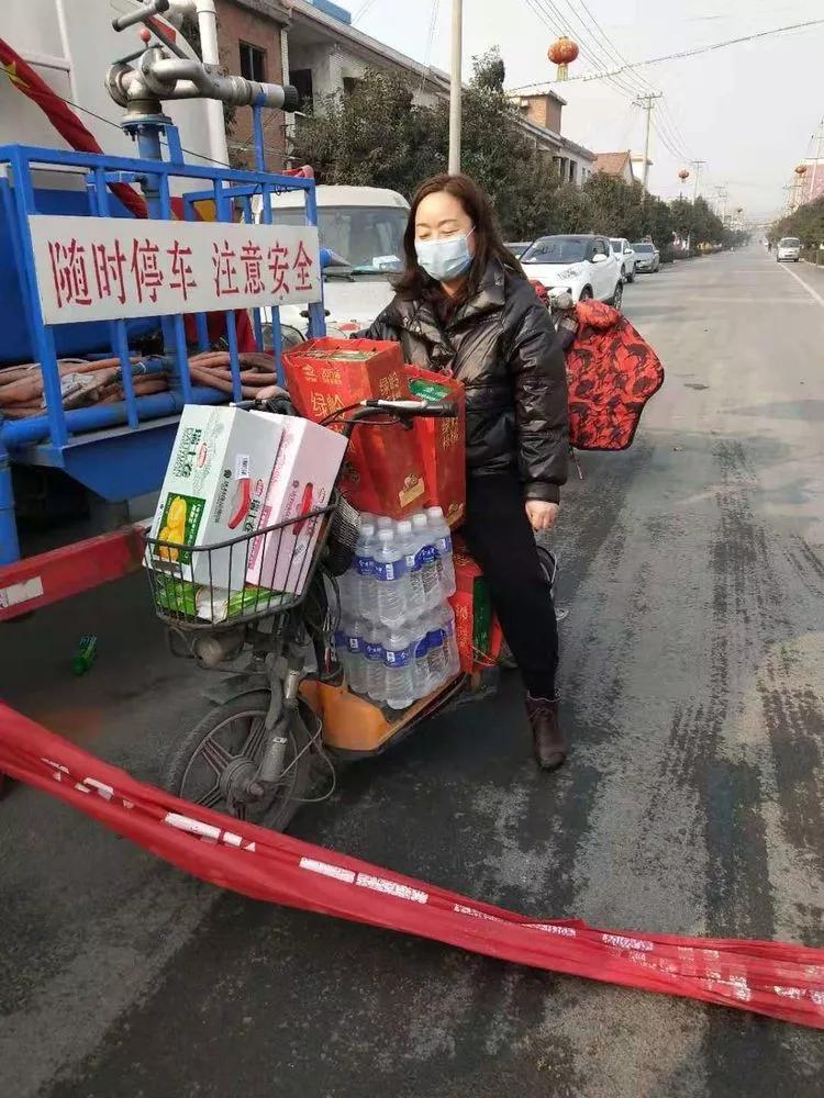 巾帼志愿者抗击疫情,市妇联巾帼抗疫志愿者先锋队