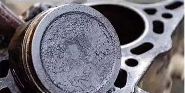 汽车排气管被堵住会爆炸吗,堵住排气管有什么后果