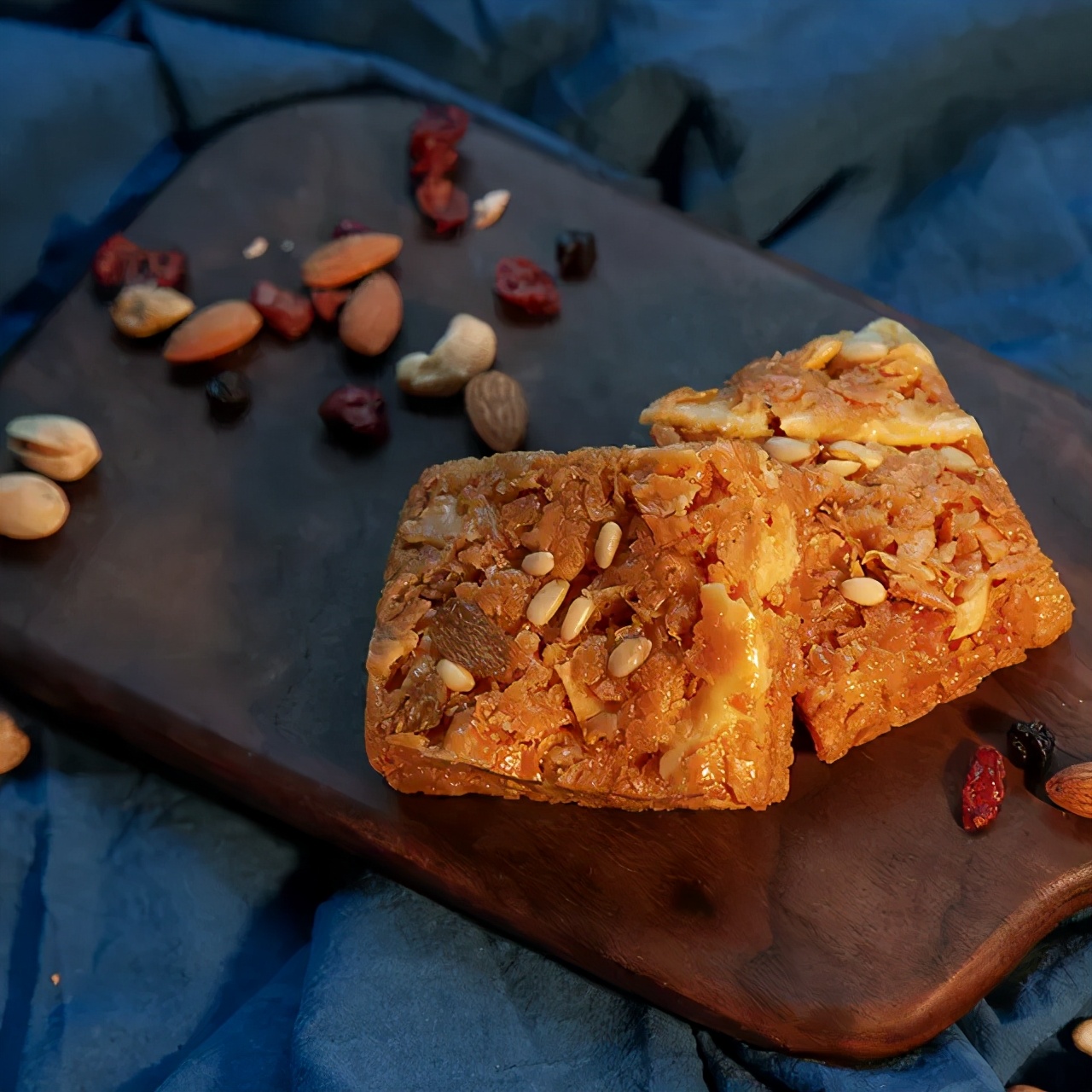 云南大理乳扇沙琪玛，酥松绵软，乳香四溢，好吃到停不下来