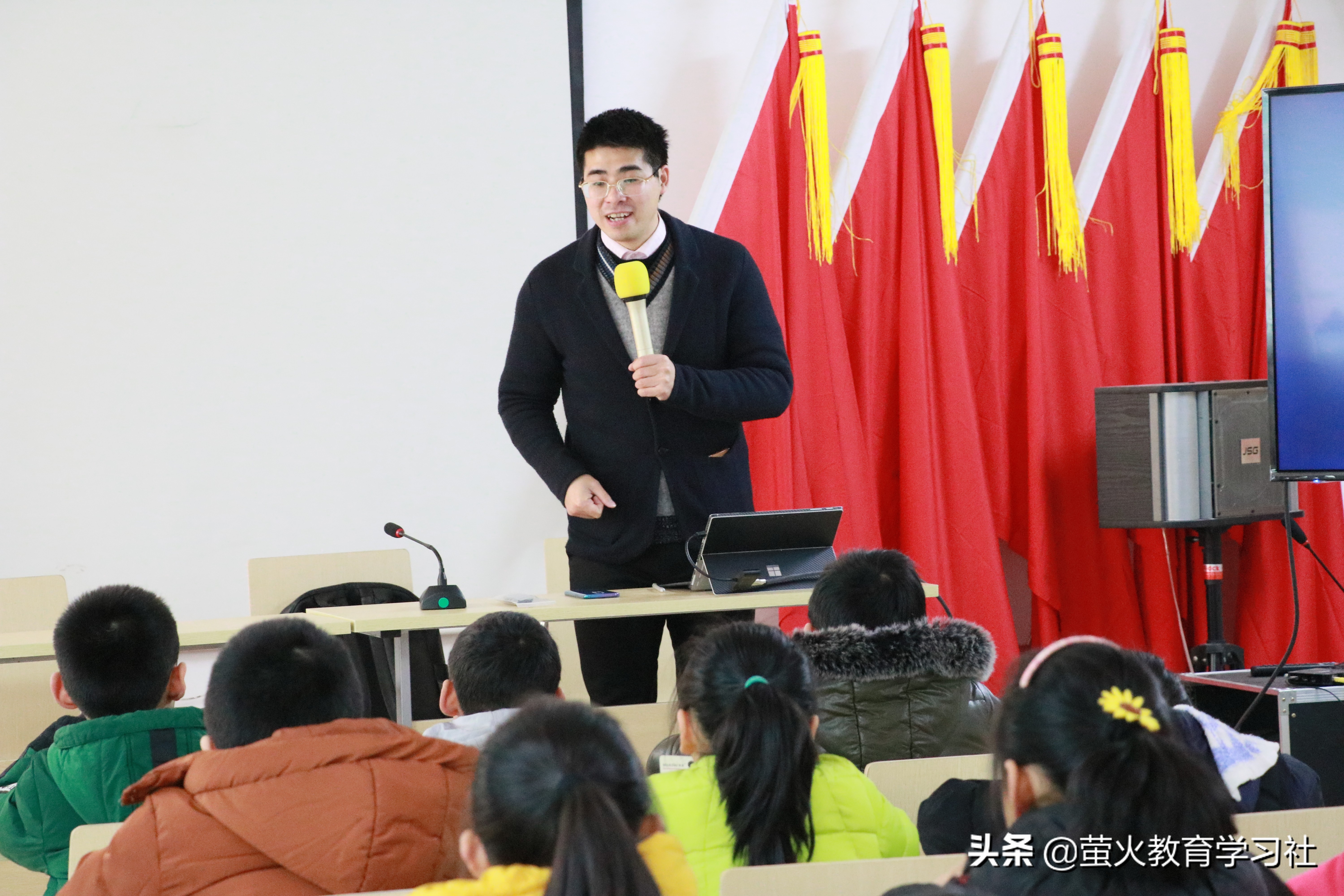 山潘社区携手江苏恩赐方开展“我的世界”蝶变活动