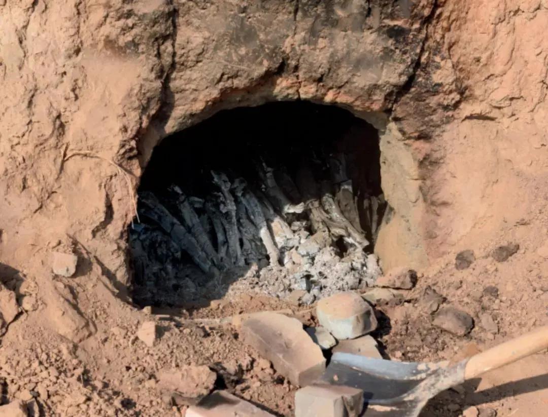 古老烧木炭窑的结构,古代木炭窑