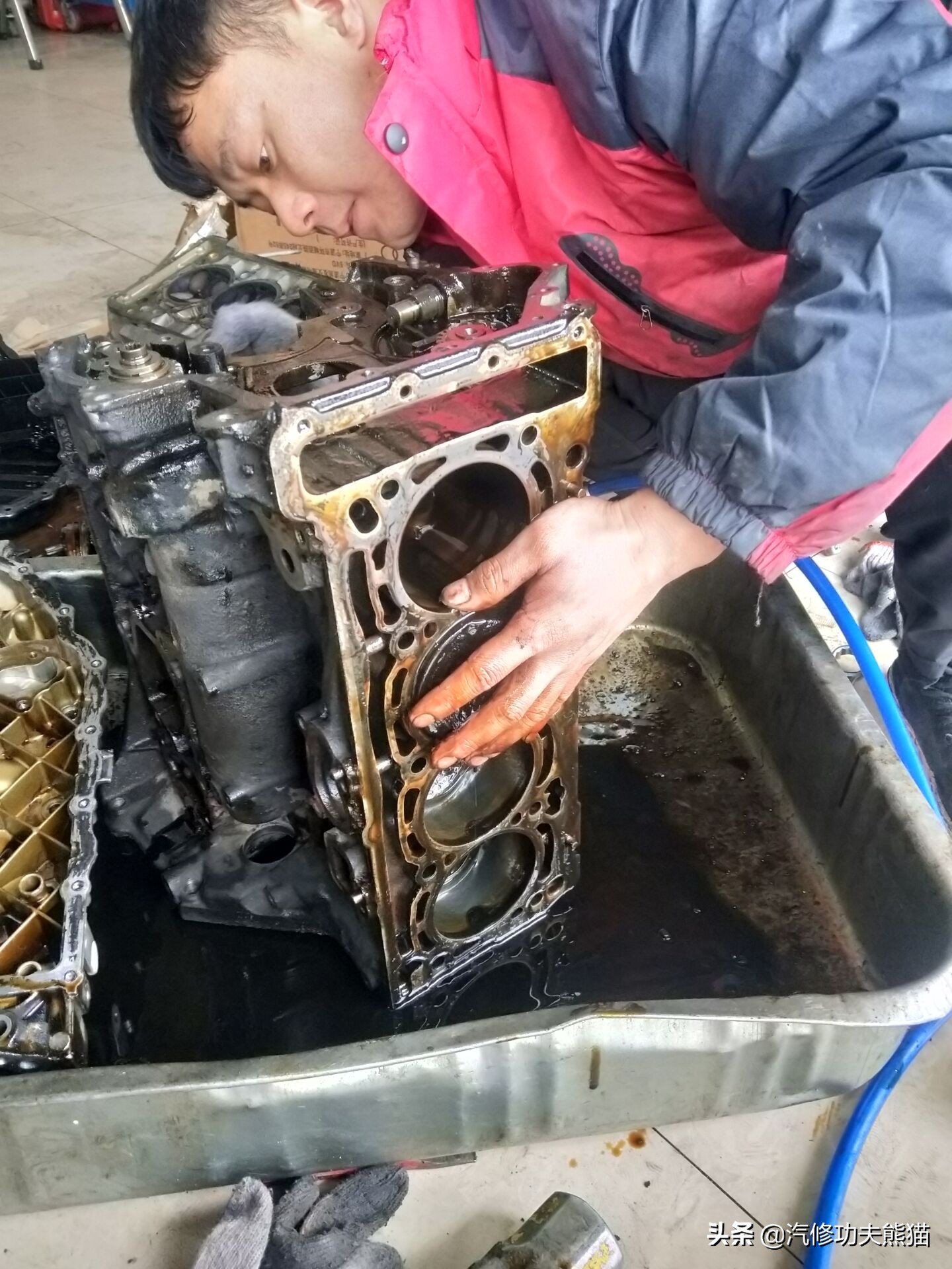 斯柯达明锐2010款2.0烧机油吗,09款斯柯达明锐1.6烧机油怎么解决