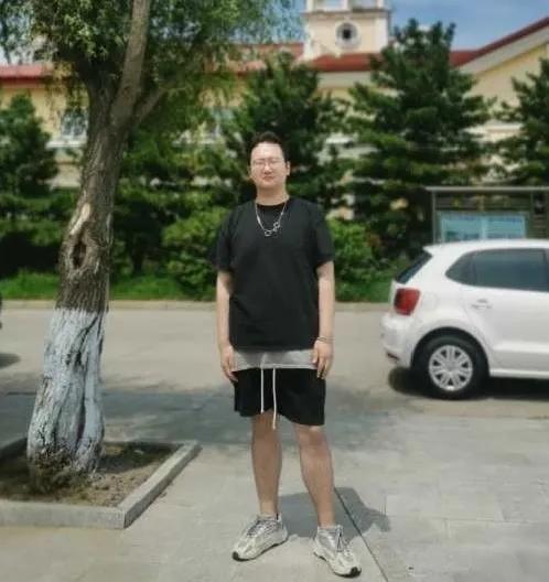 微胖的男生要怎么穿才好看,微胖男生也可以穿的很好看