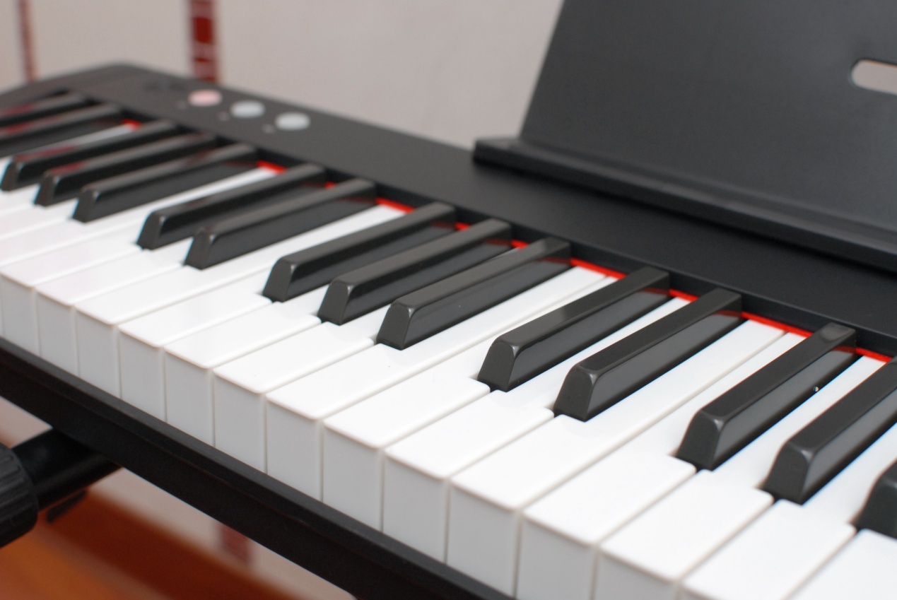 爱里森电子琴评测,爱里森便携式智能电子琴61键