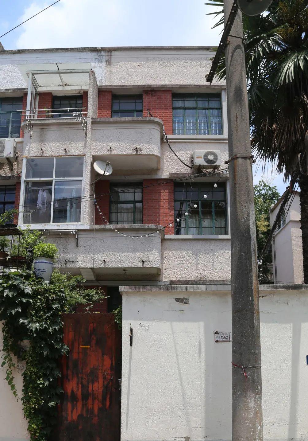 百年老宅的硬核改造全记录,百年老宅惊艳改造