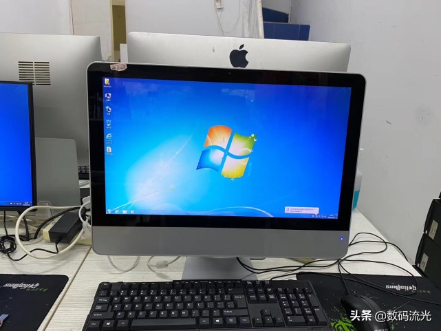 单位老板卖一批苹果电脑给我,我报价500一台,老板:你心真黑