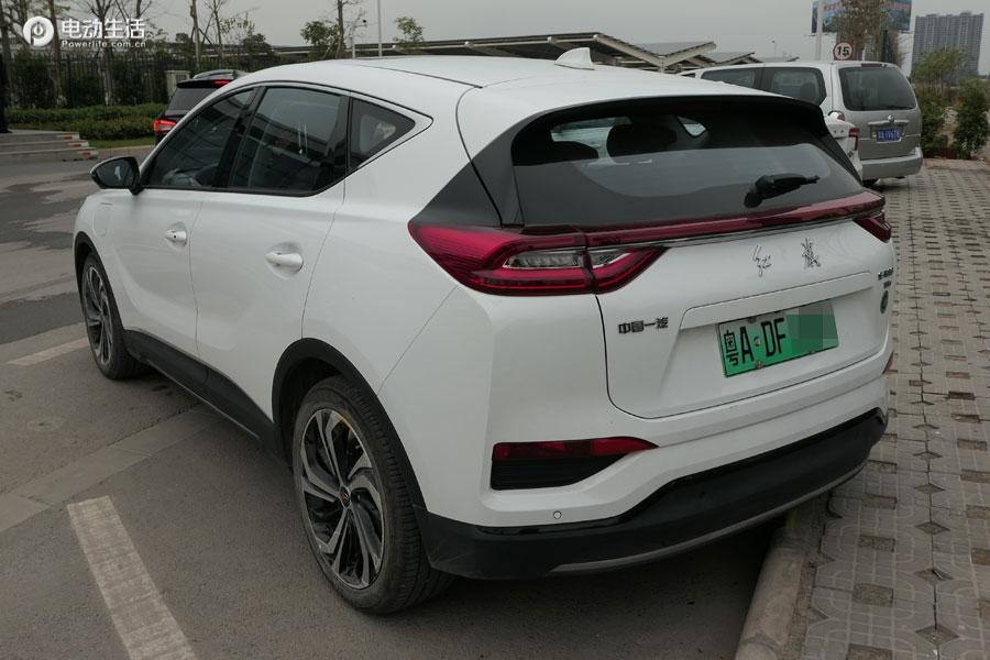 国产红旗纯电动汽车,红旗纯电动车e-hs3