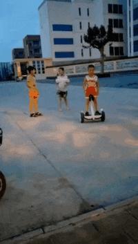 新娘开心的搞笑视频,搞笑gif开心一刻女司机上车