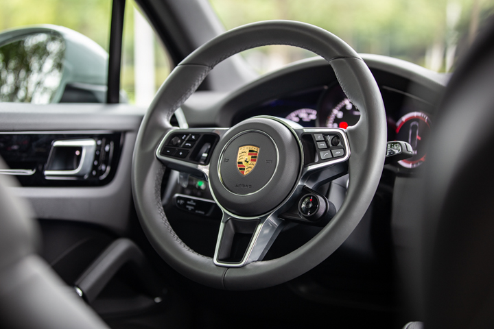 最好卖的百万级suv,中国最值得买的小型suv