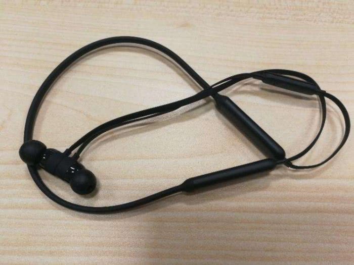 魅族蓝牙耳机poppro和1more,魅族蓝牙耳机性价比评测