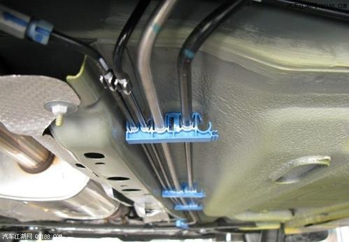 车底盘托底有什么影响,底盘托底了整个坑有问题吗