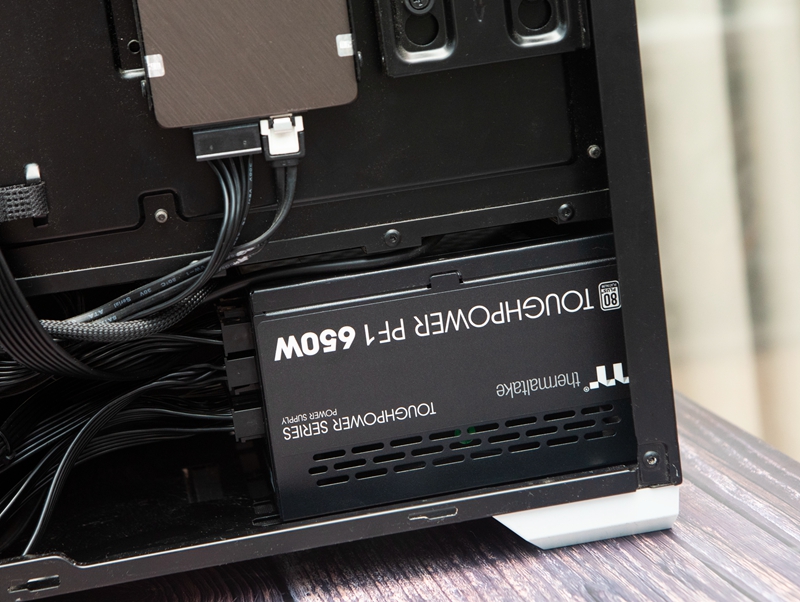 稳定高能效，极致性价比——Tt钢影650W白金全模组电源