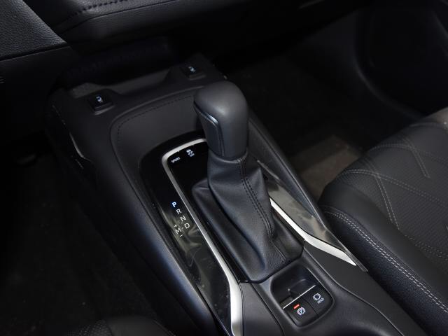 丰田亚洲狮上市，14万搭2.0L＋cvt，给我一个不买君威的理由？