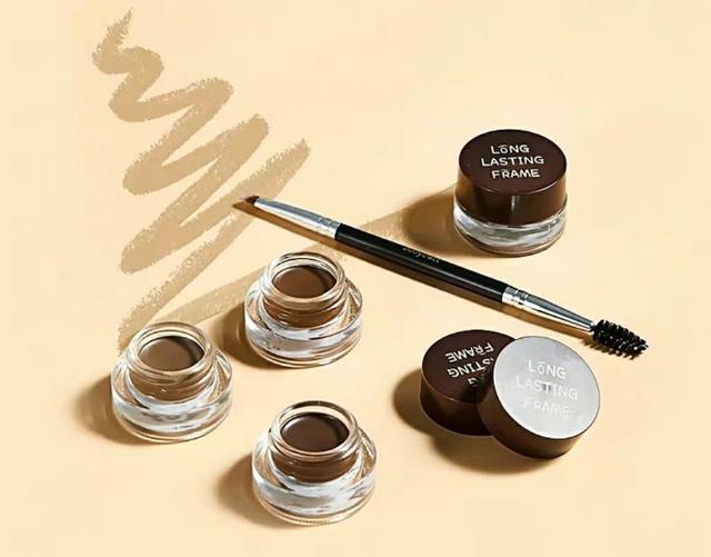 美妆好物分享自用的一款唇釉,化妆技巧分享时尚美妆推荐