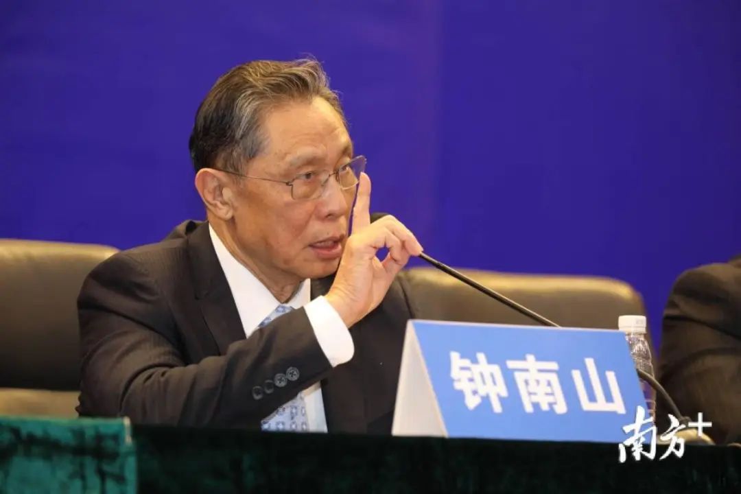 实时掌握这些人员的出境动态……关于健康，钟南山送三条建议！